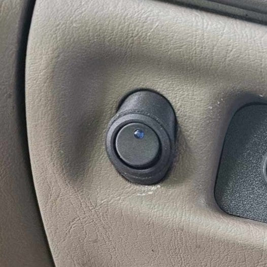 1999-2004 FORD F-250/F-350/EXCURSION SINGLE ROCKER SWITCH MOUNT