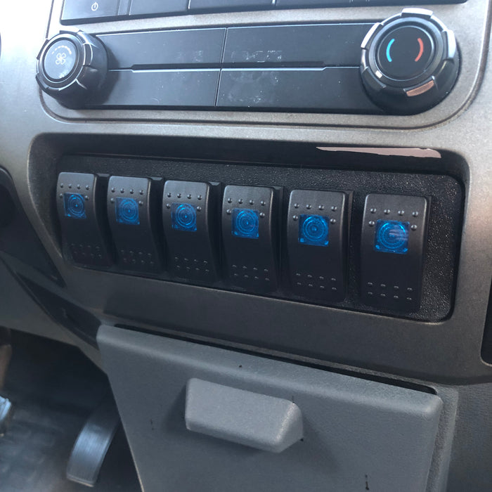08-16 F250/F350 Rocker Switch and USB/Voltmeter Panel