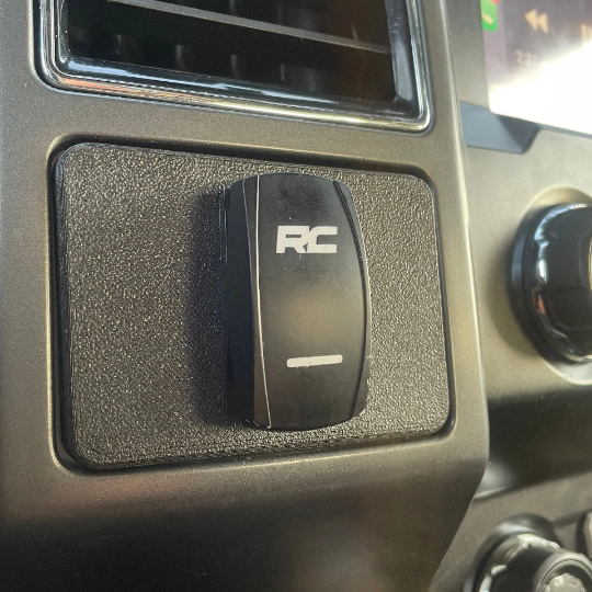 2015-20 2WD F150/18-22 Expedition Rocker Switch Mount Panel
